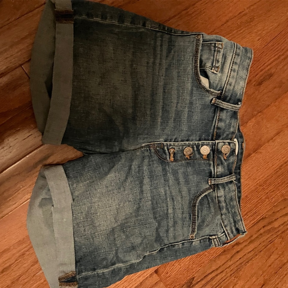 Old Navy women’s high rise shorts two pairs